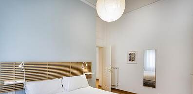 Light Apartment in Albaro