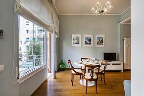 Light Apartment in Albaro