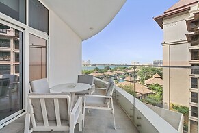 Mina Azizi - 422 2BD