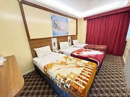 NAIF PALACE HOTEL