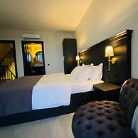 The Reference Club Restaurant & Accommodation
