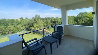 The Reference Club Restaurant & Accommodation