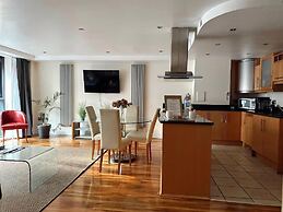 Canary Wharf Apartments