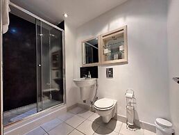 Canary Wharf Apartments