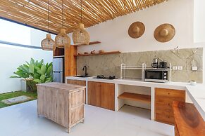 Villa Karma Kumala