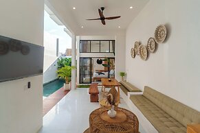 Villa Karma Kumala