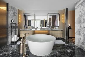 Intercontinental Xiangyang by IHG