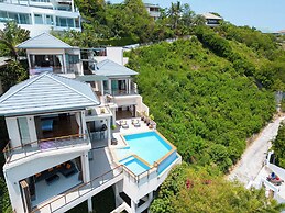 Villa Azure with Infinity Pool