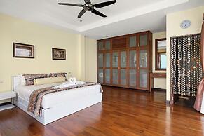 Villa Azure with Infinity Pool