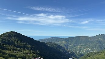 Avulot Mountain Resort Hotel