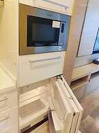 Side Apartment