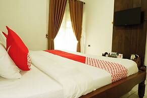 Hotel O Cemara's Homestay