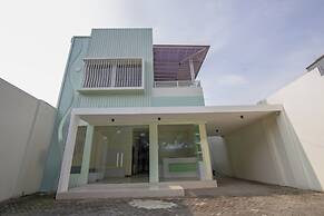 Hotel O Irma's Residence