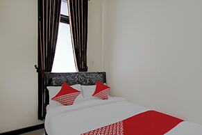 Hotel O Irma's Residence