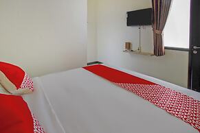 Hotel O Irma's Residence