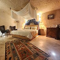 Memories Cave House