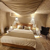 Memories Cave House