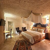 Memories Cave House