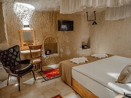 Memories Cave House