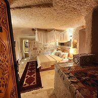 Memories Cave House