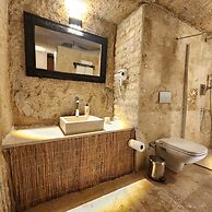 Memories Cave House