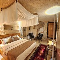 Memories Cave House