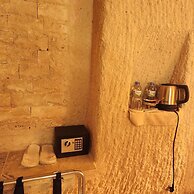 Memories Cave House