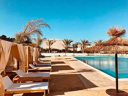 Doriane Beach Club & Aquapark