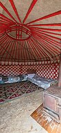 Visit Kel-Suu Yurt Camp