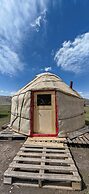 Visit Kel-Suu Yurt Camp