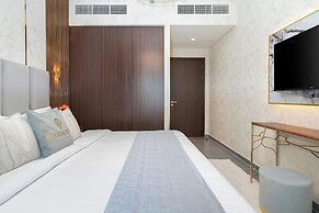 GLOBALSTAY. Creek Edge Tower Apartments