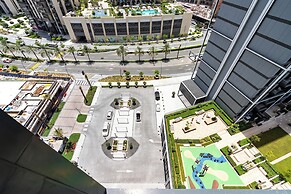 GLOBALSTAY. Creek Edge Tower Apartments