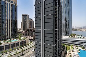 GLOBALSTAY. Creek Edge Tower Apartments