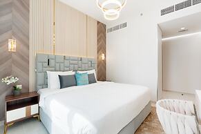 GLOBALSTAY. Creek Edge Tower Apartments