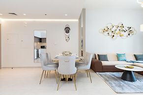 GLOBALSTAY. Creek Edge Tower Apartments