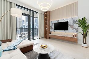 GLOBALSTAY. Creek Edge Tower Apartments