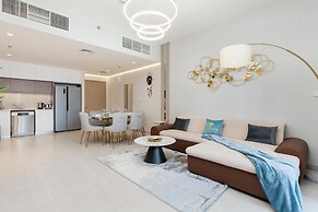 GLOBALSTAY. Creek Edge Tower Apartments