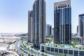 GLOBALSTAY. Creek Edge Tower Apartments