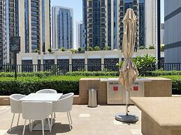 GLOBALSTAY. Creek Edge Tower Apartments