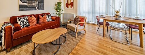 Festival Place Modern Town Center Apt