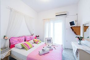 Lions Apartments