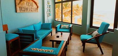 Mama Lola Bed and Breakfast