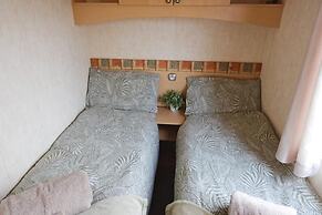 Comfortable Mobile Home in the Countryside