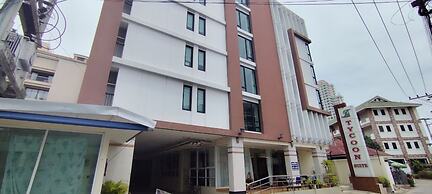 Tycoon Holiday Hotel