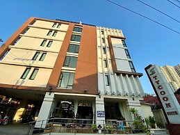 Tycoon Holiday Hotel