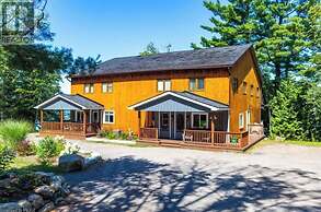 Somerset Lakeside Resort