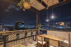Golden Valley Hotel
