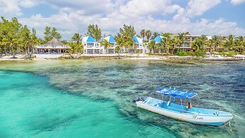 Casa Cenote Hotel