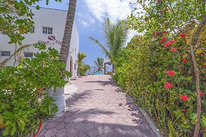 Casa Cenote Hotel