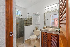 Casa Cenote Hotel